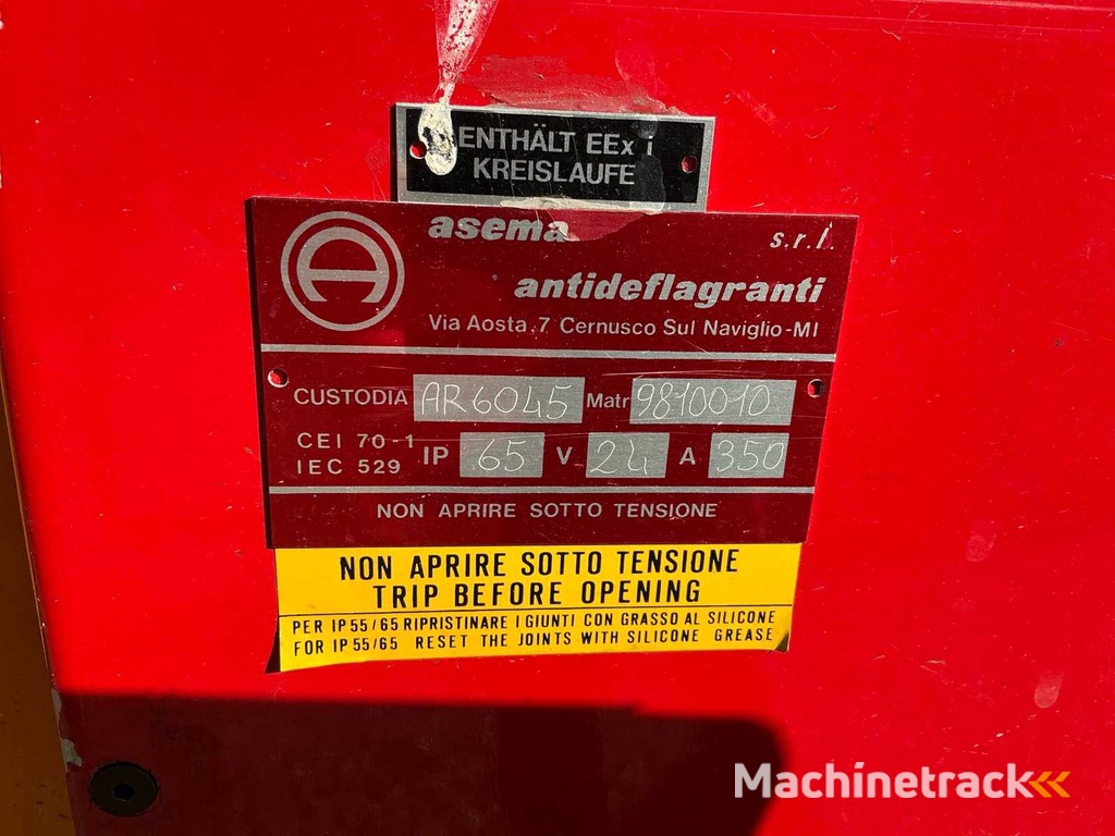 Jungheinrich reach truck including charger