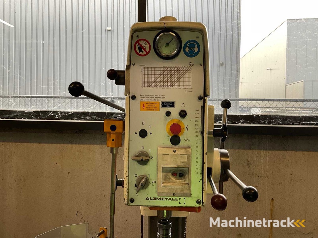 1982 Alzmetall AB4SV Kolomboormachine