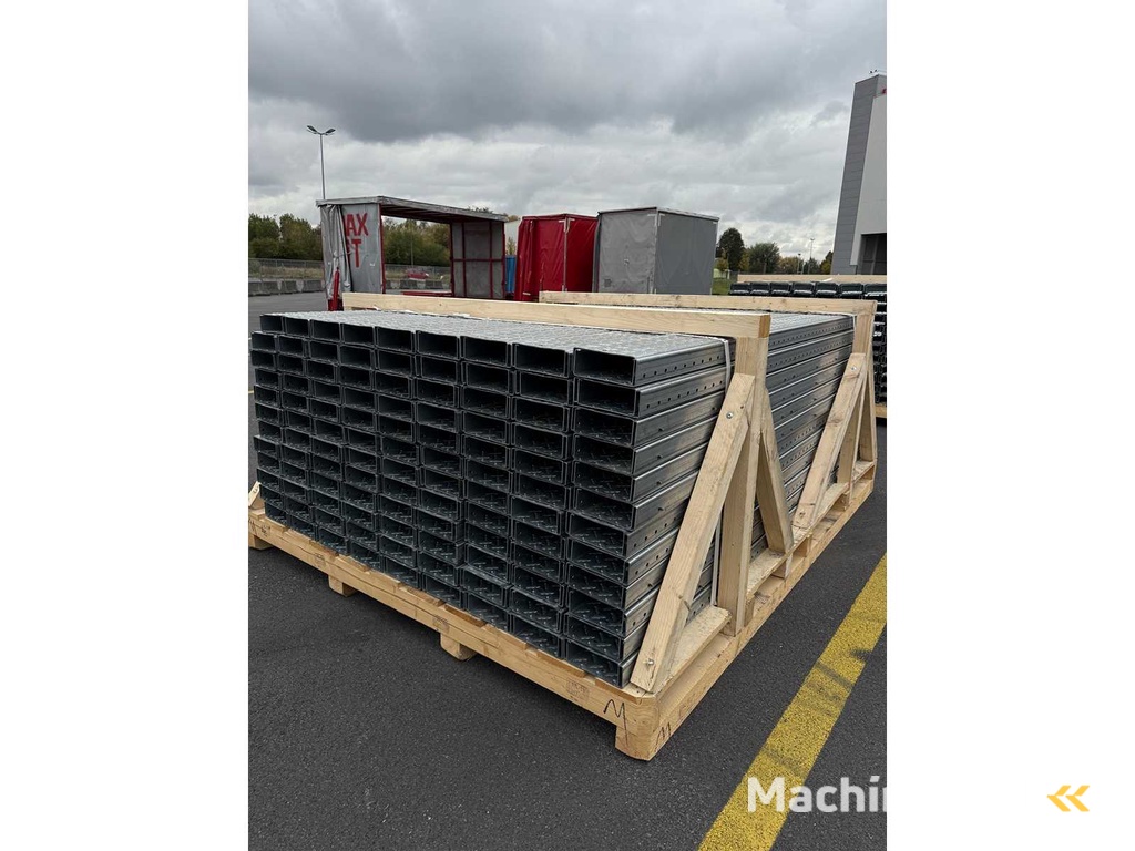 5 ton gestapelde gegalvaniseerde stalen vloerpanelen (216x)