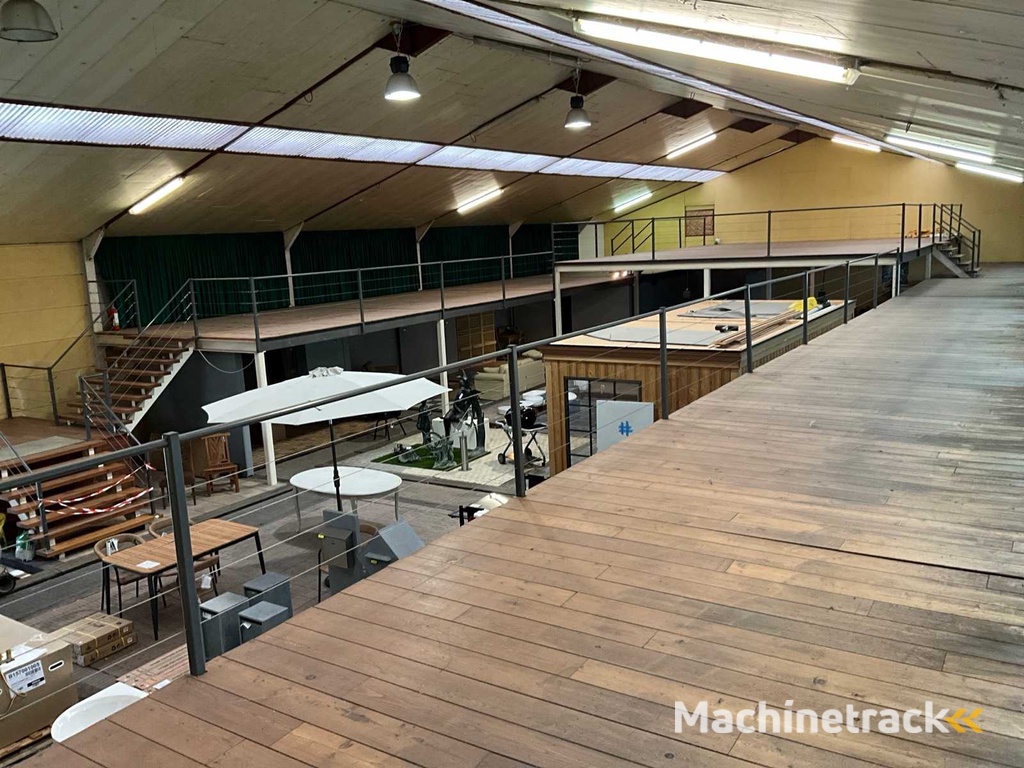 Entresolvloer verdieping hout/staal 330 M2