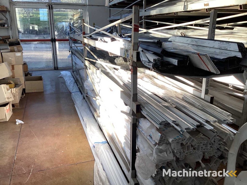 Voorraadprofielen voor PVC ramen