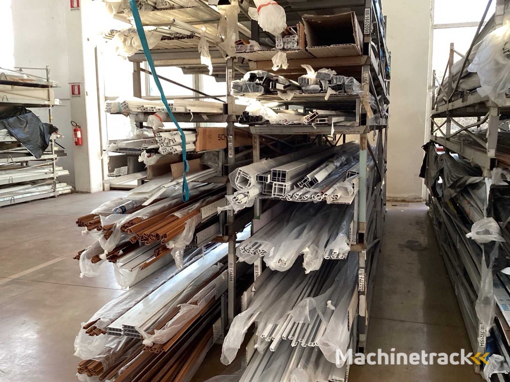 Voorraadprofielen voor PVC ramen