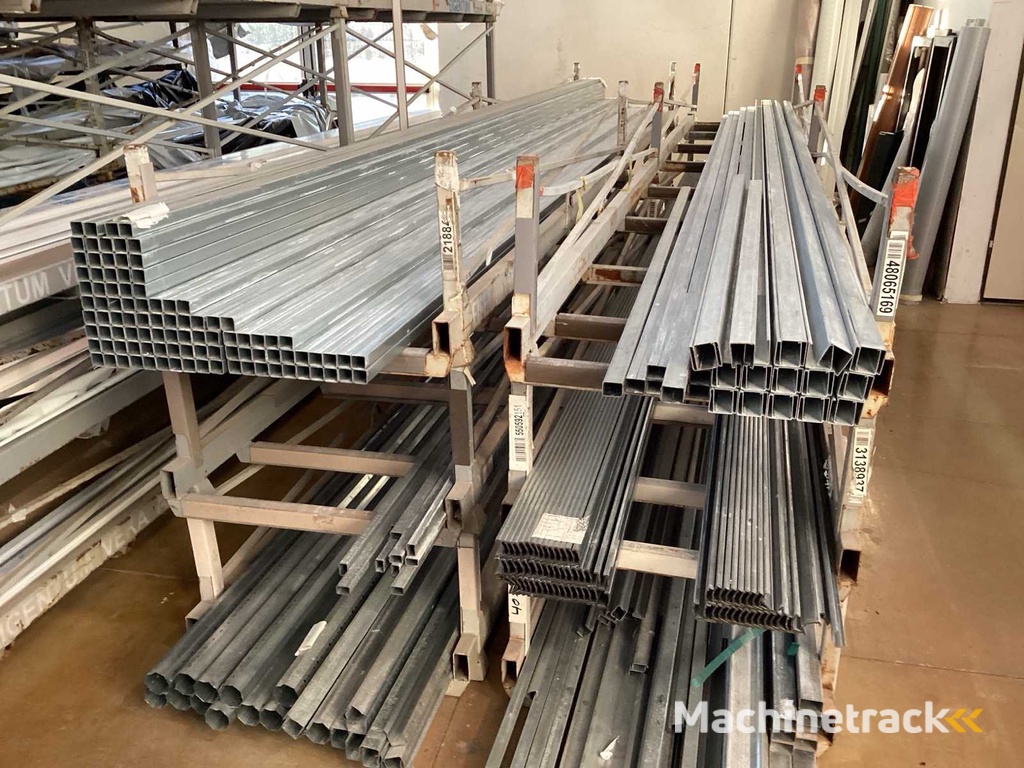 Voorraadprofielen voor PVC ramen