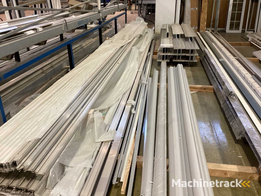 Voorraad Aluminium profielen