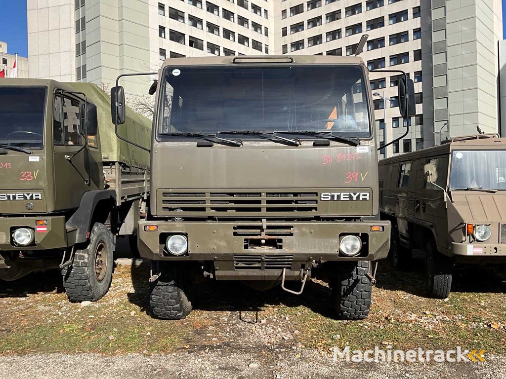 1986 Steyr 12M18 Armeefahrzeug