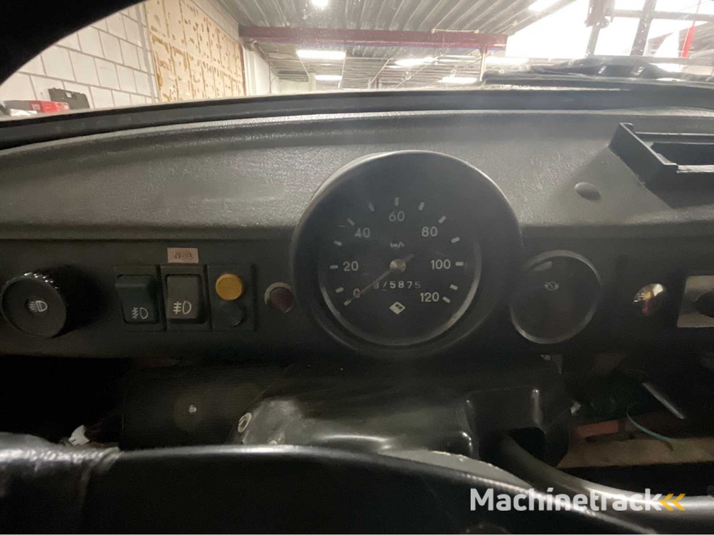 Trabant 601 Werbewagen aus dem Baujahr 1973 mit Wasserhahn und Kühlanlage