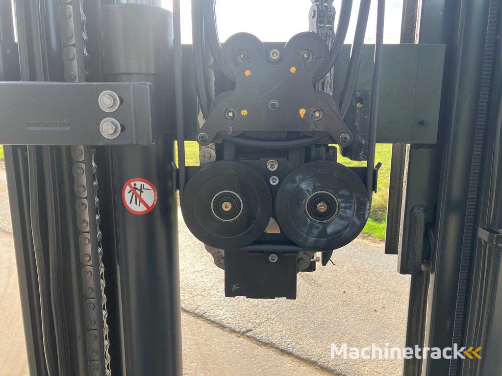 Linde R12N-01 Schubmaststapler 2018