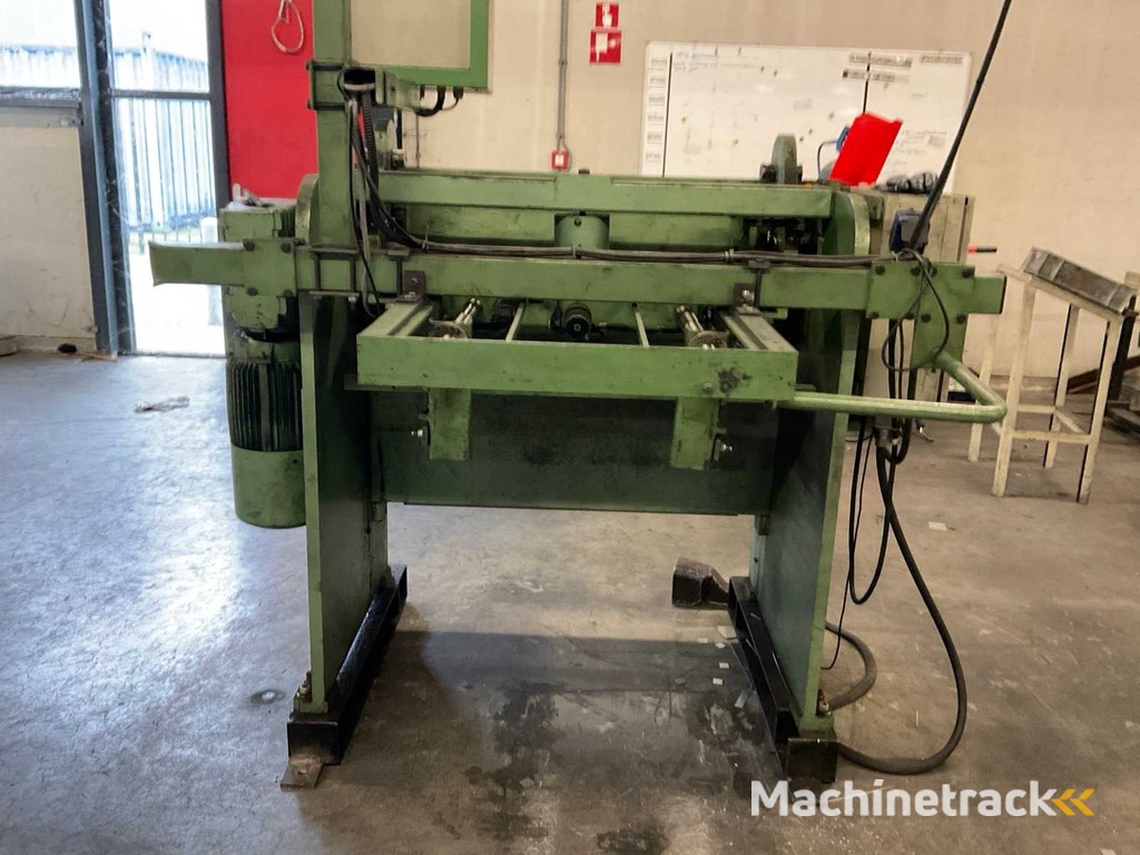 DMF Guillotine Shear