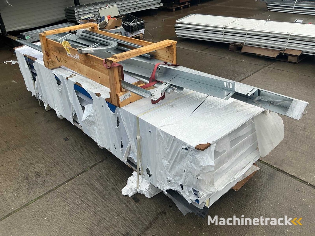 Sektionaltor (3.06x3.50 mtr) unbenutzt