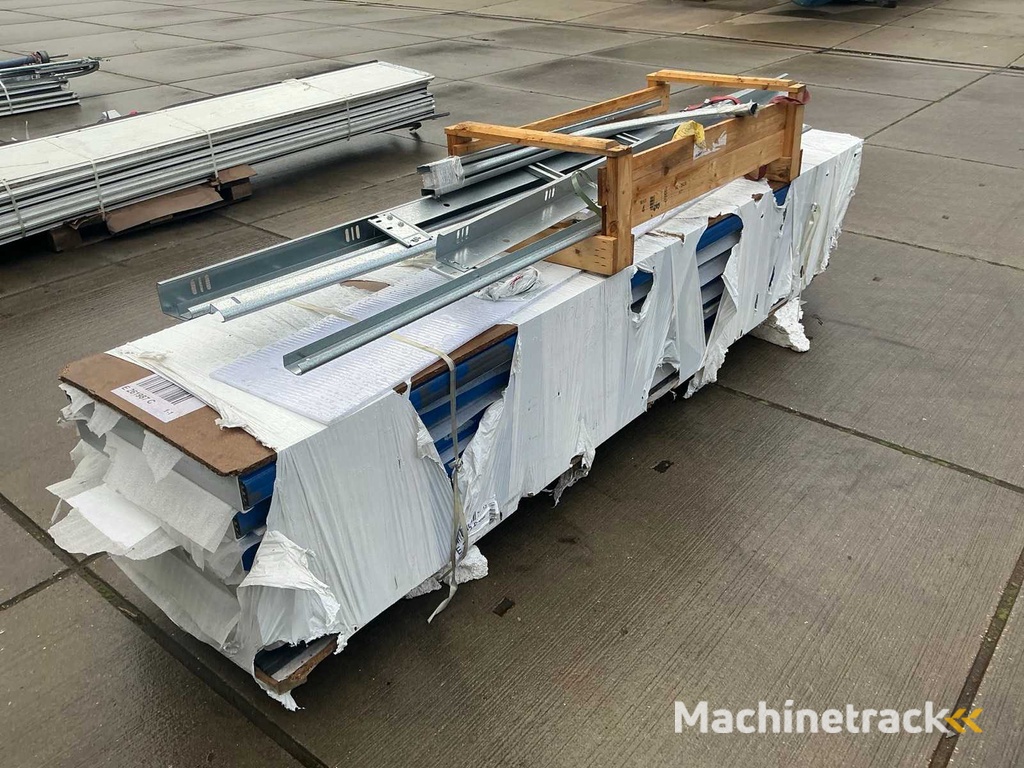 Sektionaltor (3.06x3.50 mtr) unbenutzt