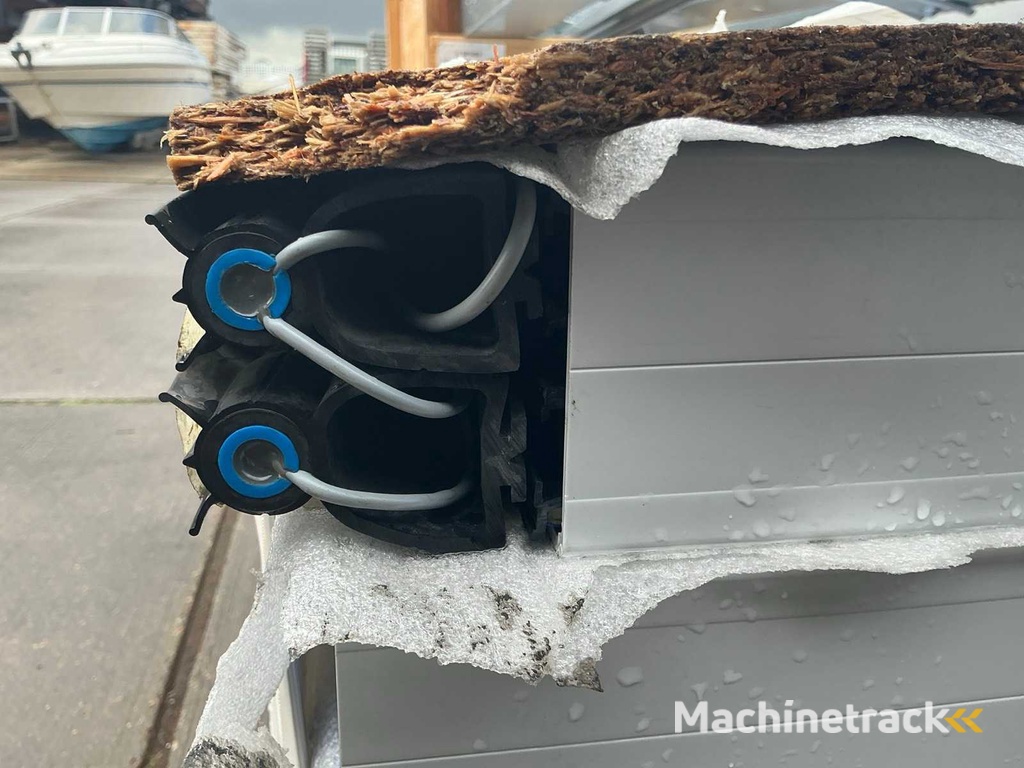 Sektionaltor (3.06x3.50 mtr) unbenutzt