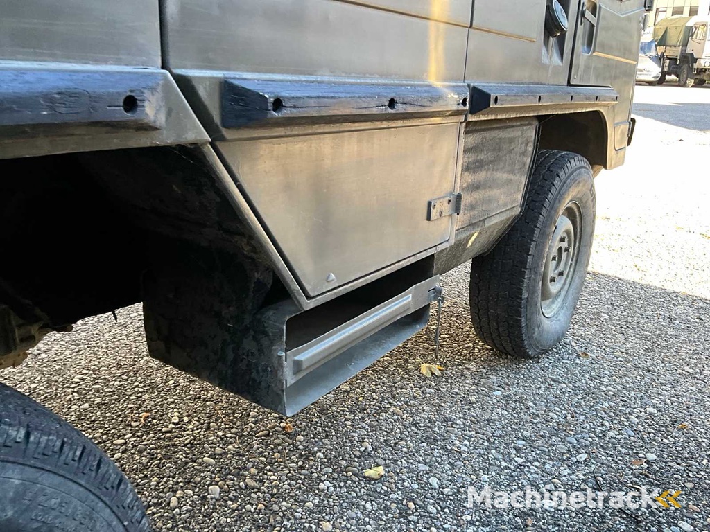 1974 Steyr Pinzgauer 710 K Legervoertuig