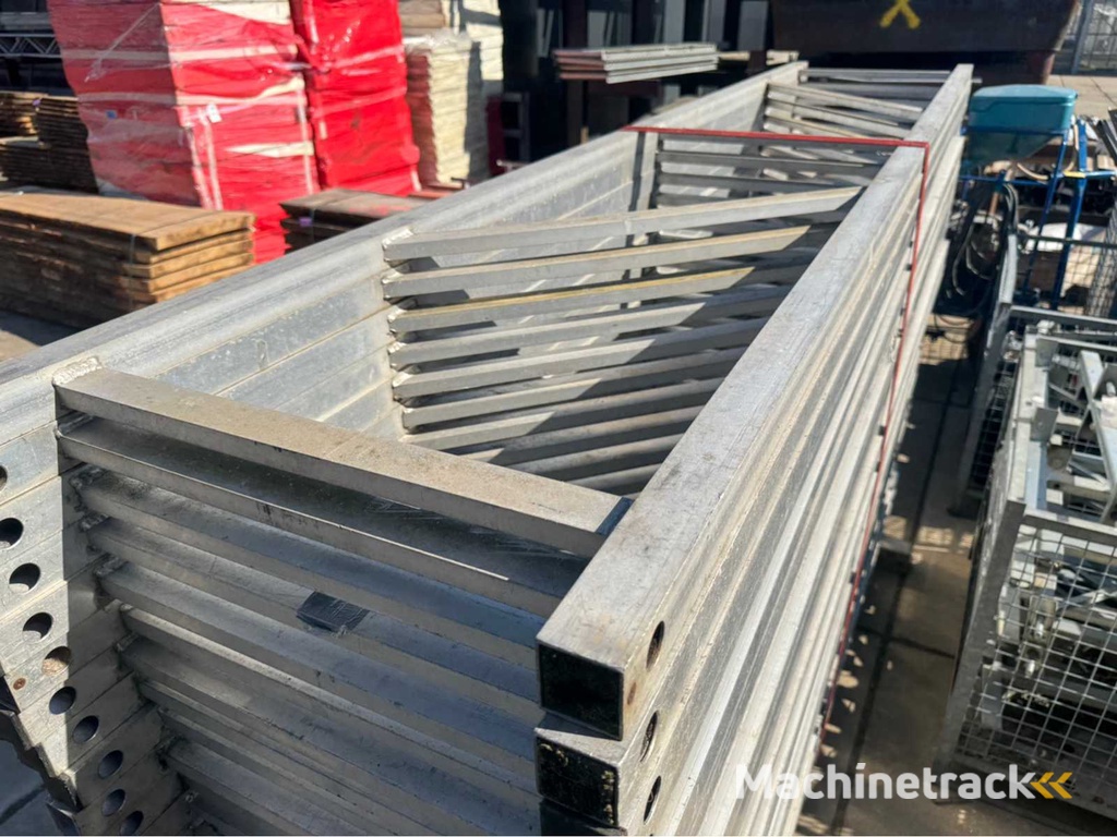 Dakrand beveiliging en aanhanger (198 mtr)