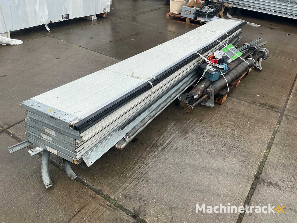 Overheaddeur (4,23x3,58 mtr)