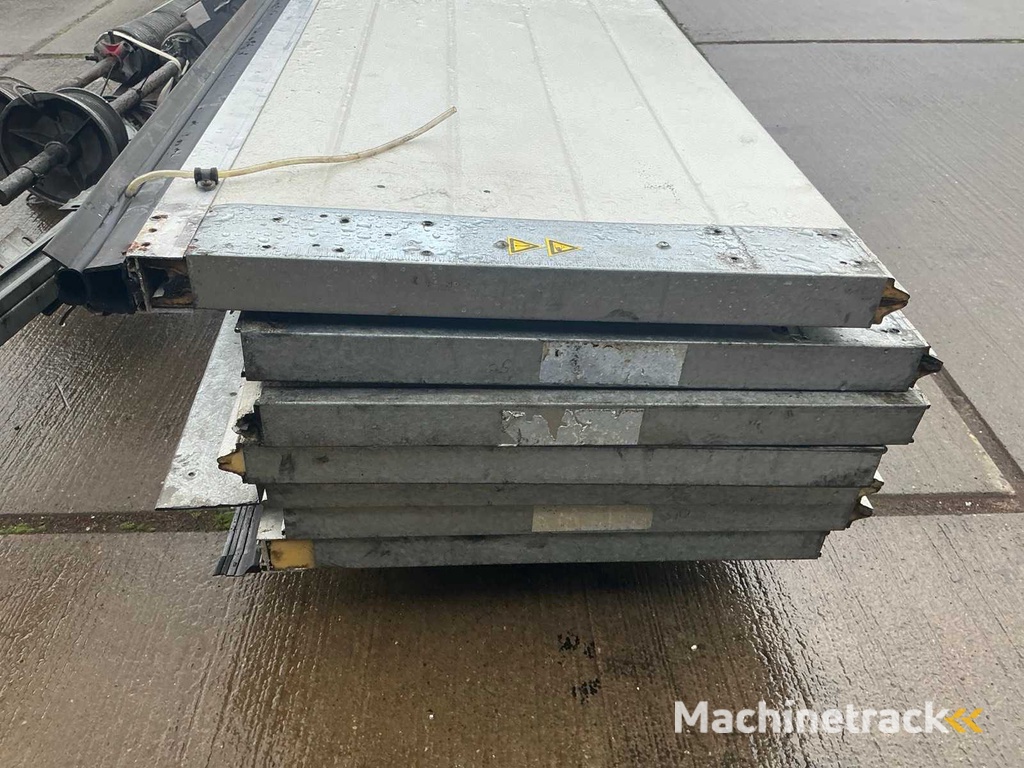 Overheaddeur (4,23x3,58 mtr)