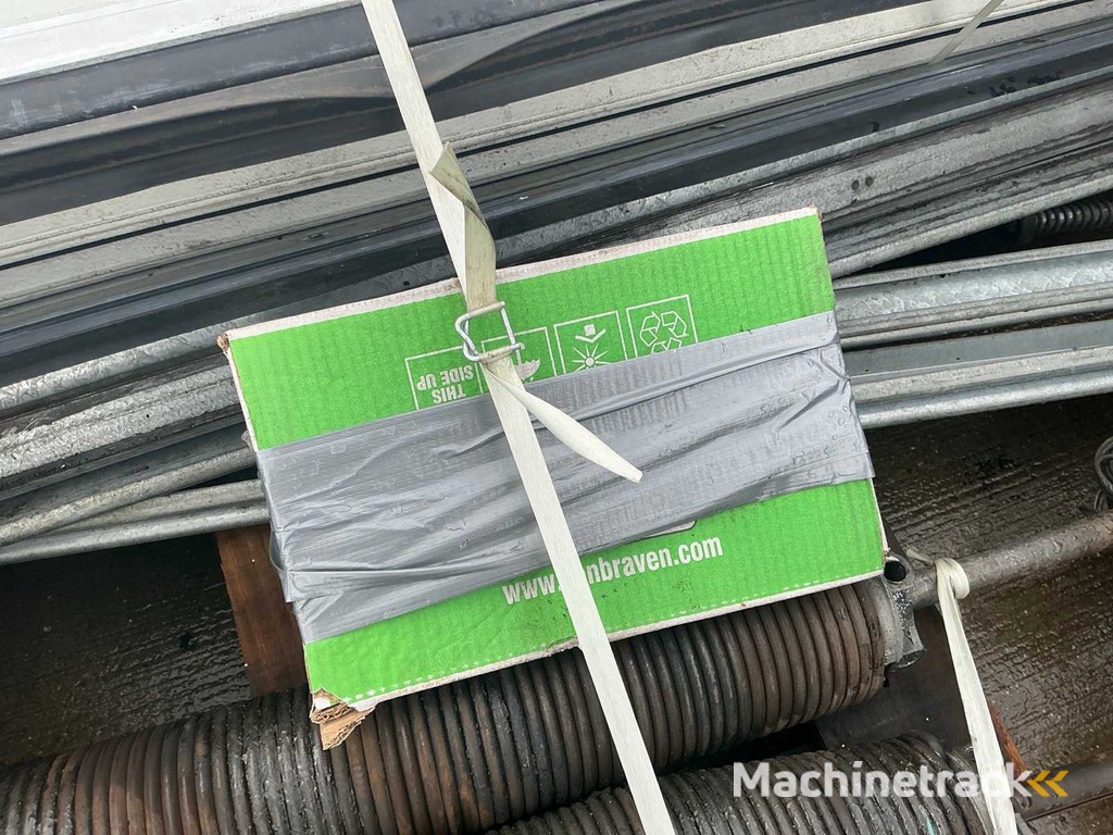 Overheaddeur (4,23x3,58 mtr)