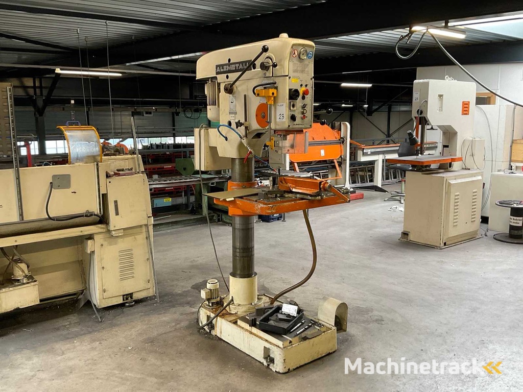 1987 Alzmetall AB4SV Kolomboormachine