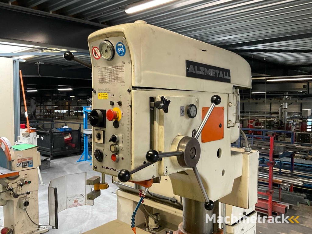 1987 Alzmetall AB4SV Kolomboormachine
