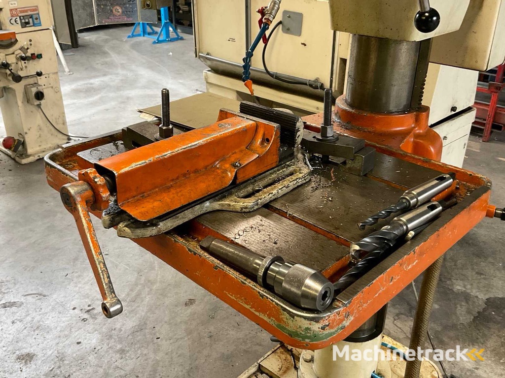 1987 Alzmetall AB4SV Kolomboormachine