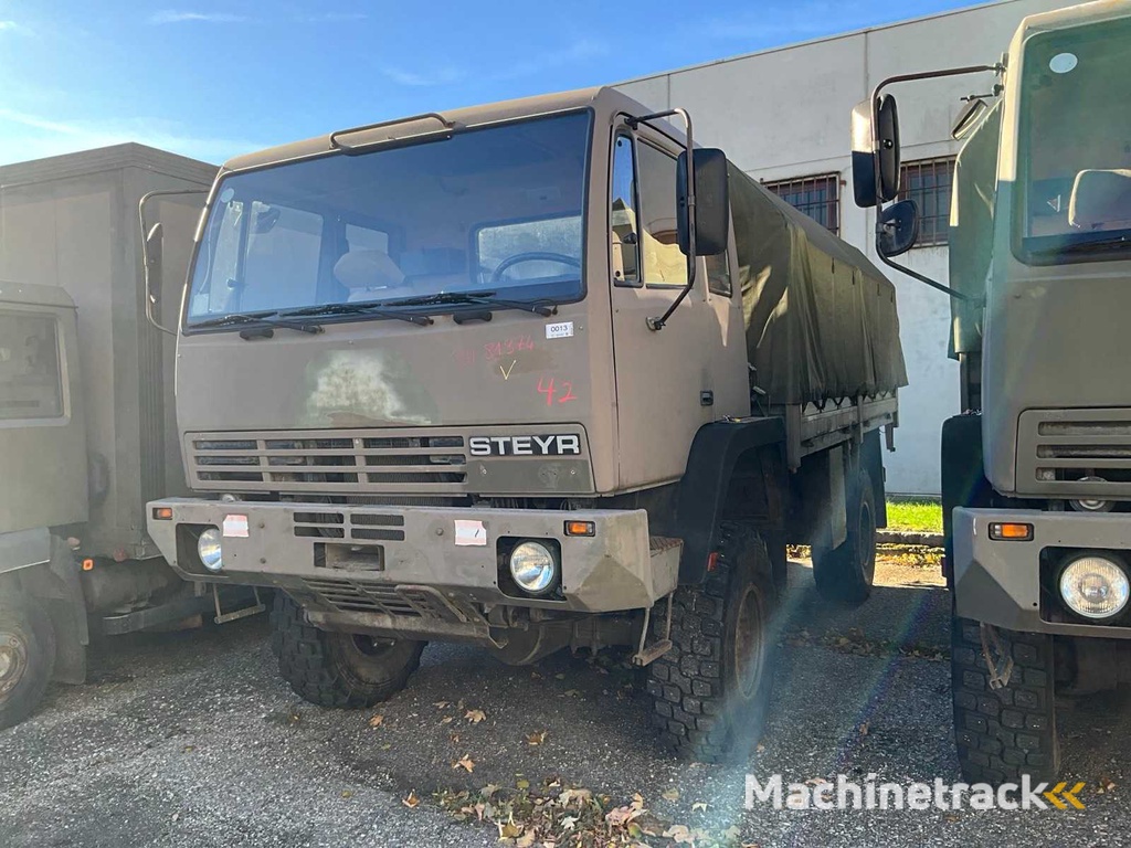 198 Steyr 12M18 Legervoertuig