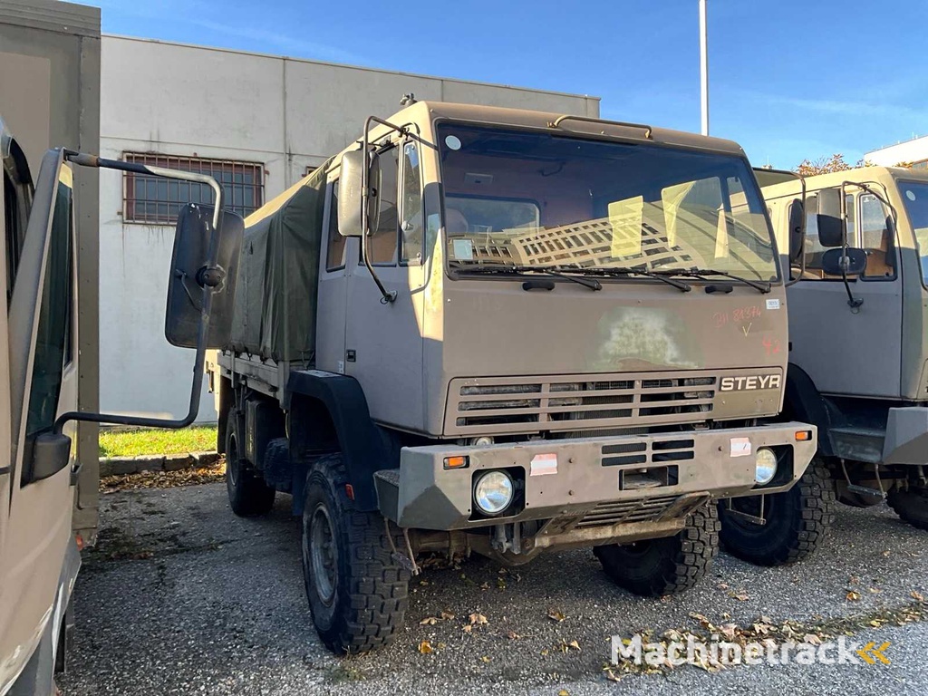 198 Steyr 12M18 Legervoertuig