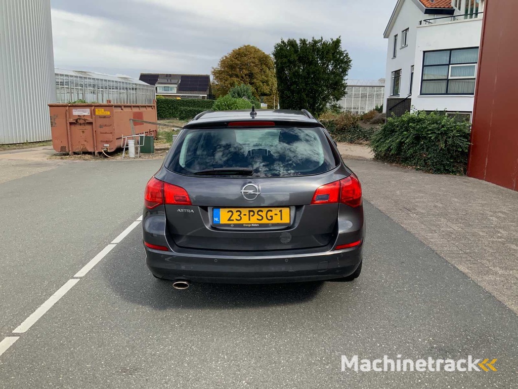 2011 Opel Astra Sports Tourer Pkw