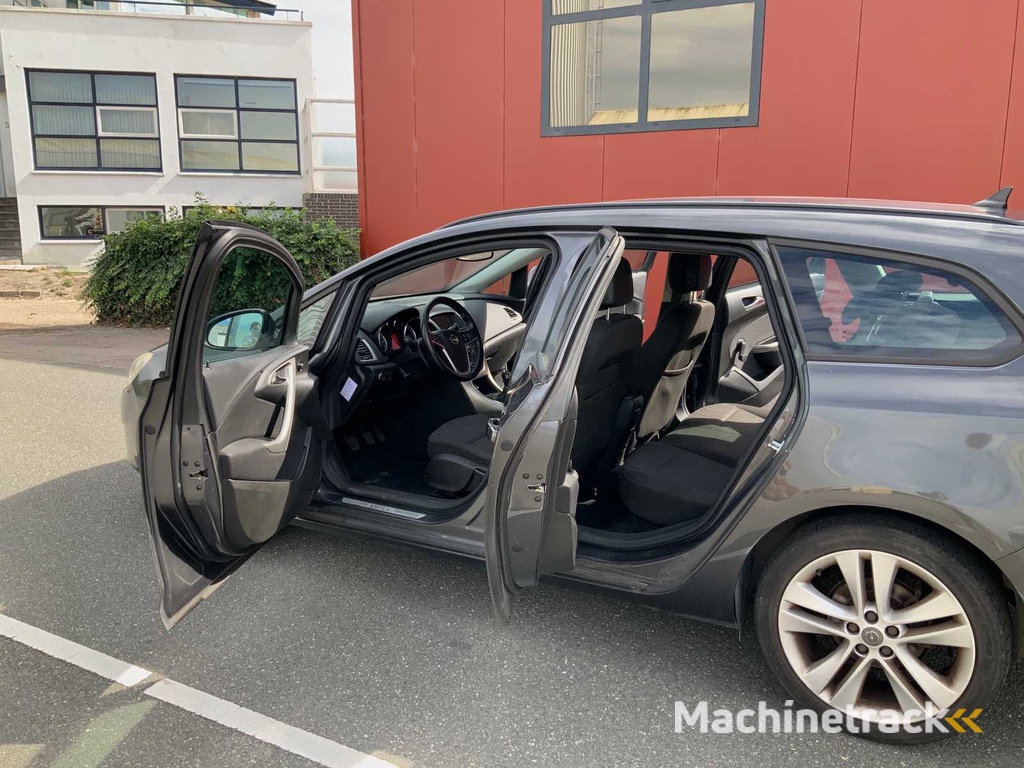 2011 Opel Astra Sports Tourer Pkw