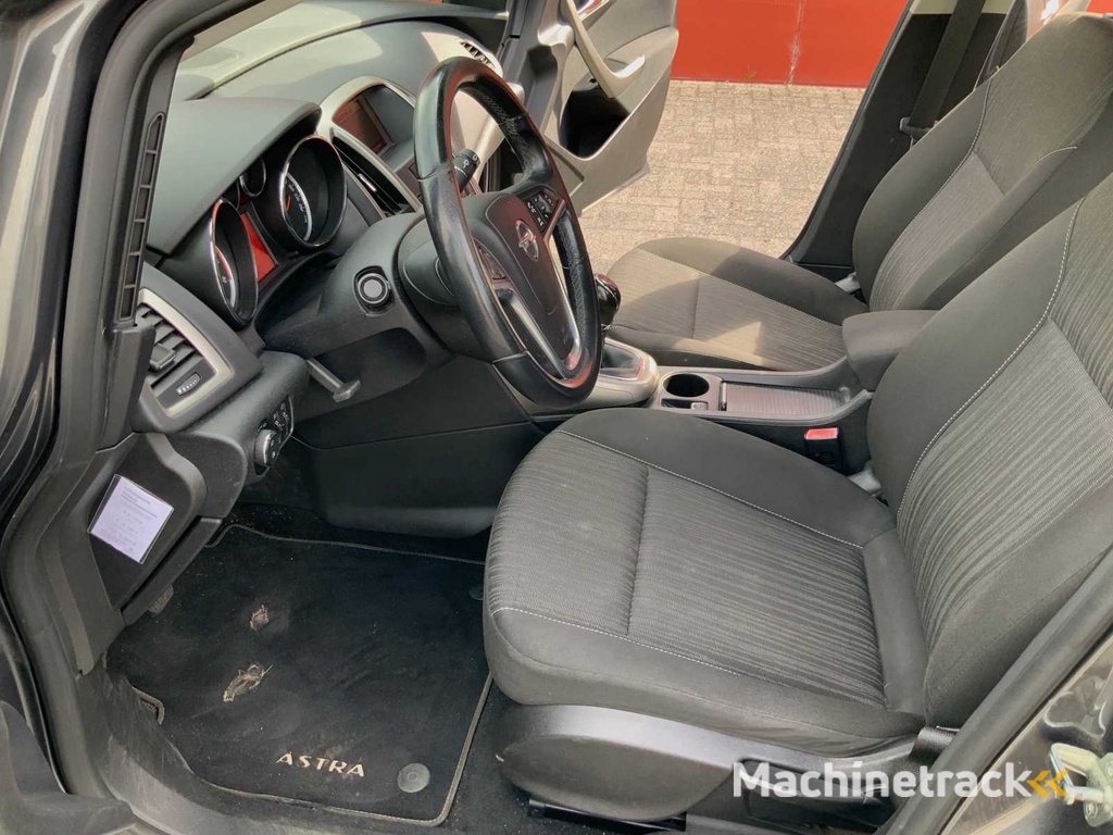 2011 Opel Astra Sports Tourer Pkw