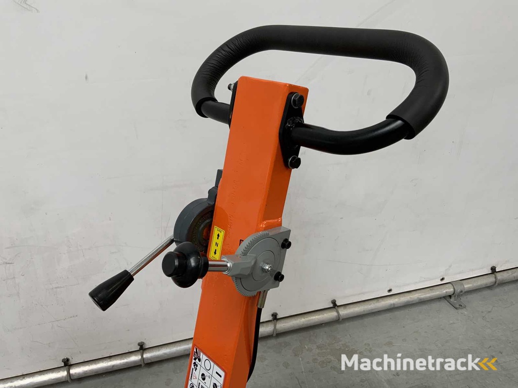 Daewoo - 2025 - DARC300 - Vibrationswalze 6,5 PS