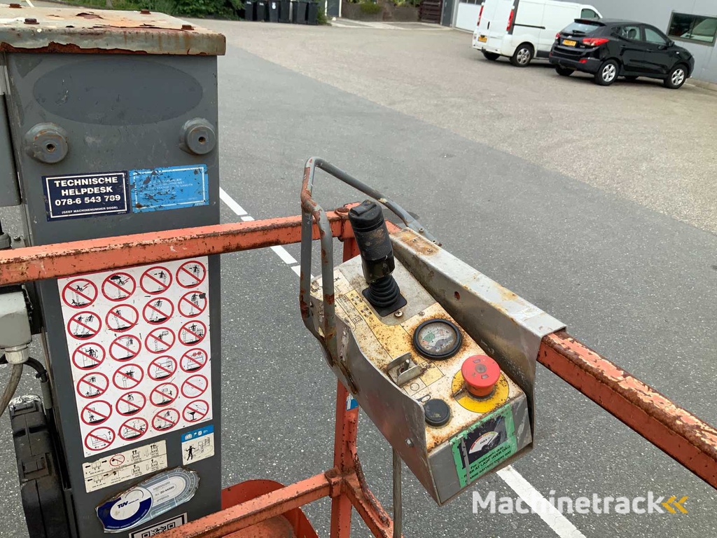 2014 Skyjack SJ12 Hubarbeitsbühne