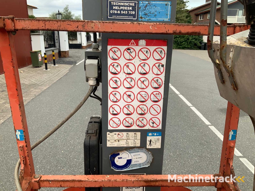 2014 Skyjack SJ12 Hubarbeitsbühne