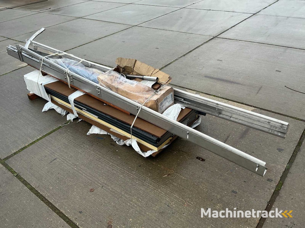 Sektionaltor mit Edelstahlschienen (2.00x2.30 mtr) unbenutzt