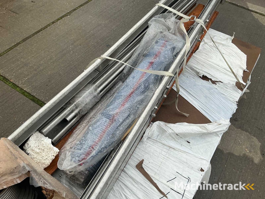 Sektionaltor mit Edelstahlschienen (2.00x2.30 mtr) unbenutzt