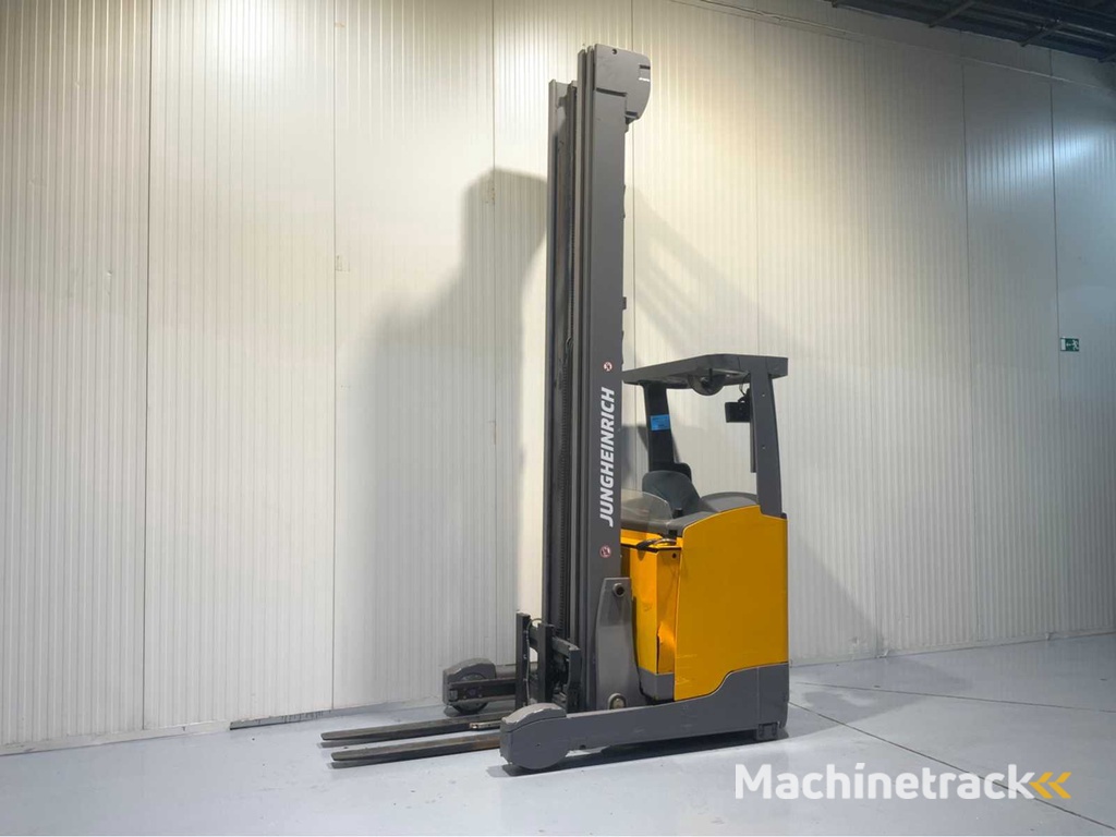 Jungheinrich ETV - 10.25M Triplex - 4013 Uren - Reach truck camera op vork