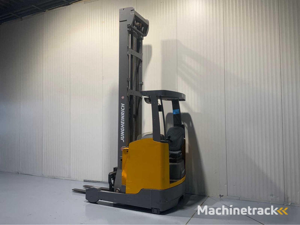 Jungheinrich ETV - 10.25M Triplex - 4013 Uren - Reach truck camera op vork