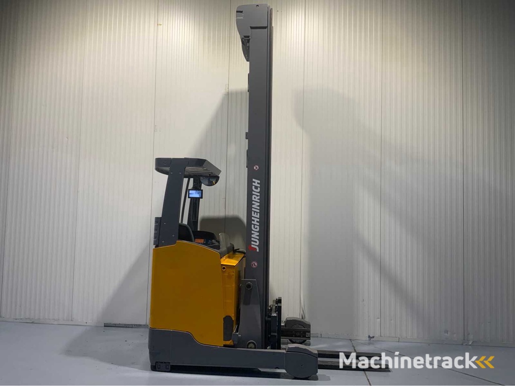 Jungheinrich ETV - 10.25M Triplex - 4013 Uren - Reach truck camera op vork
