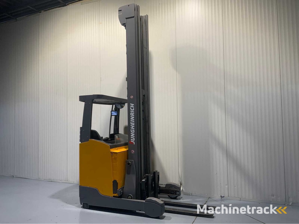 Jungheinrich ETV - 10.25M Triplex - 4013 Uren - Reach truck camera op vork