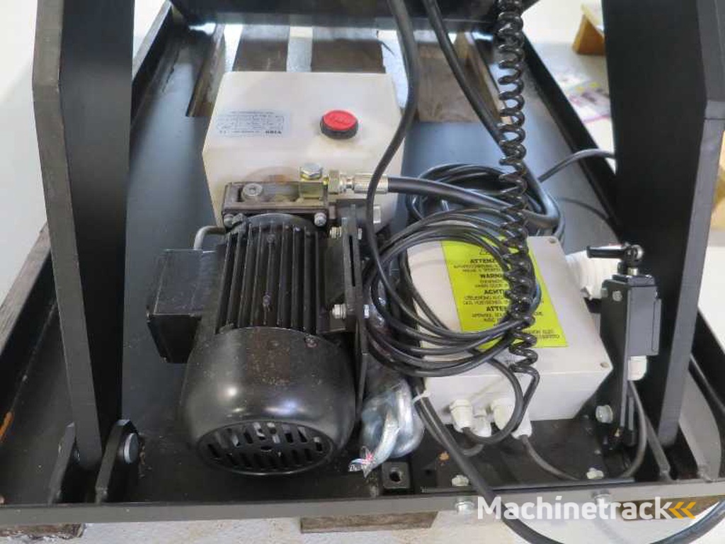 UWM UWM 2000 heftafel