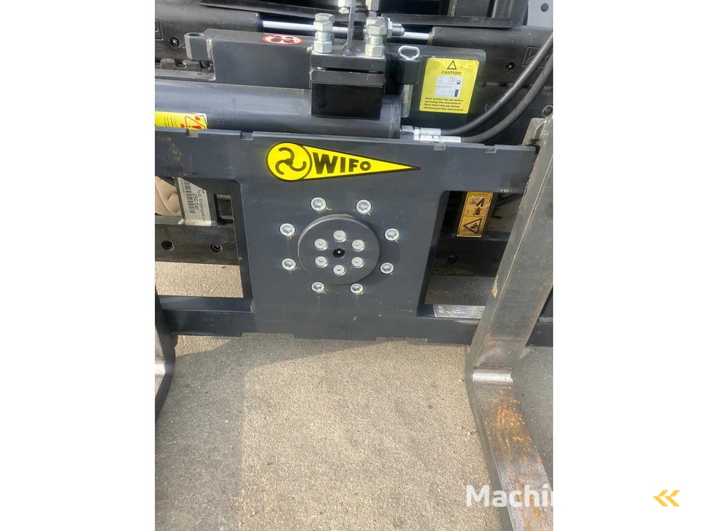 Forklift accessory - 2024