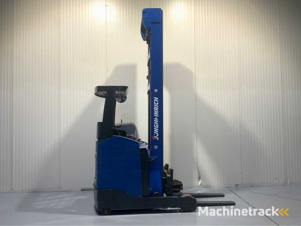 Jungheinrich ETV 216 - 9.41M Triplex - Schubmaststapler