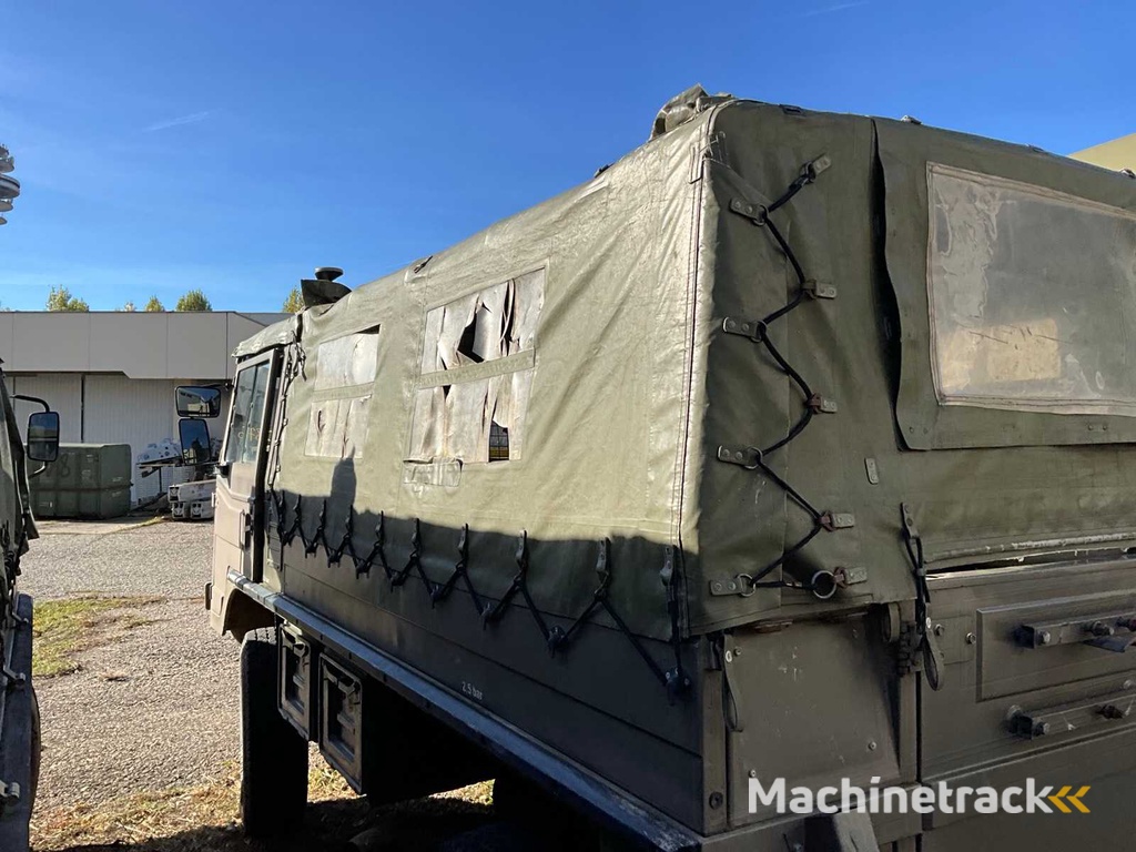 1974 Steyr Pinzgauer 710 K Army Vehicle