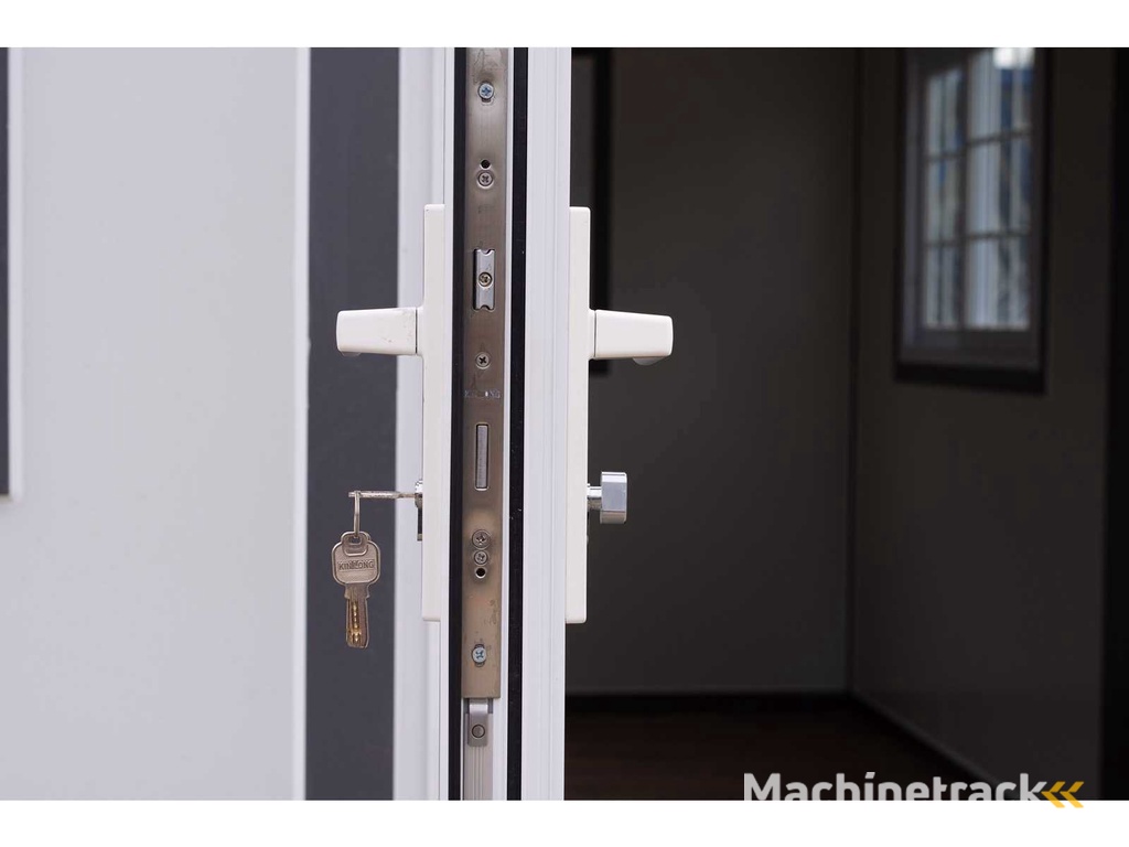 Mobile living unit / office 28m2