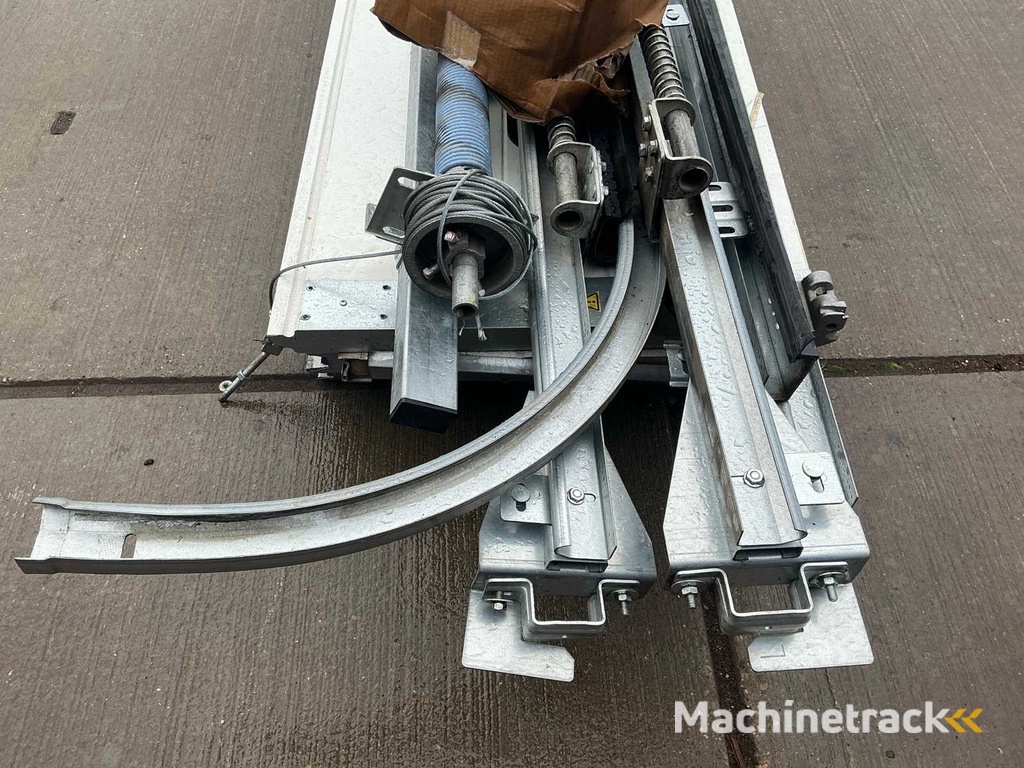 Overheaddeur (3,05x2,90 mtr)