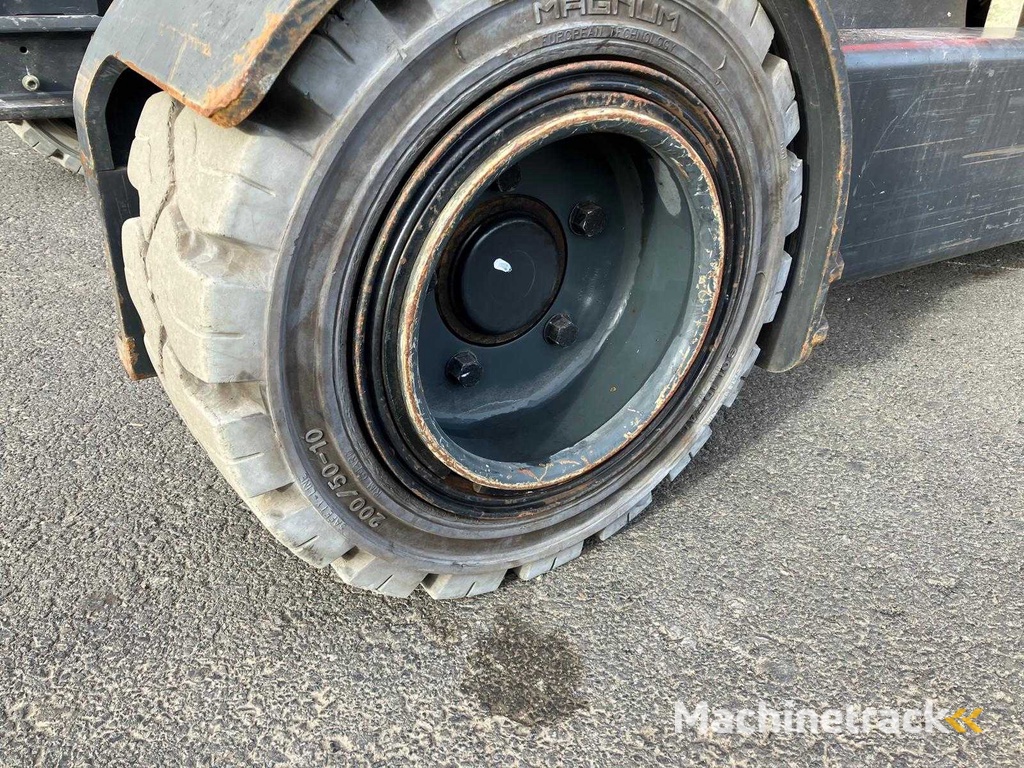 Linde R 20G-12 Reach vorkheftruck 2010