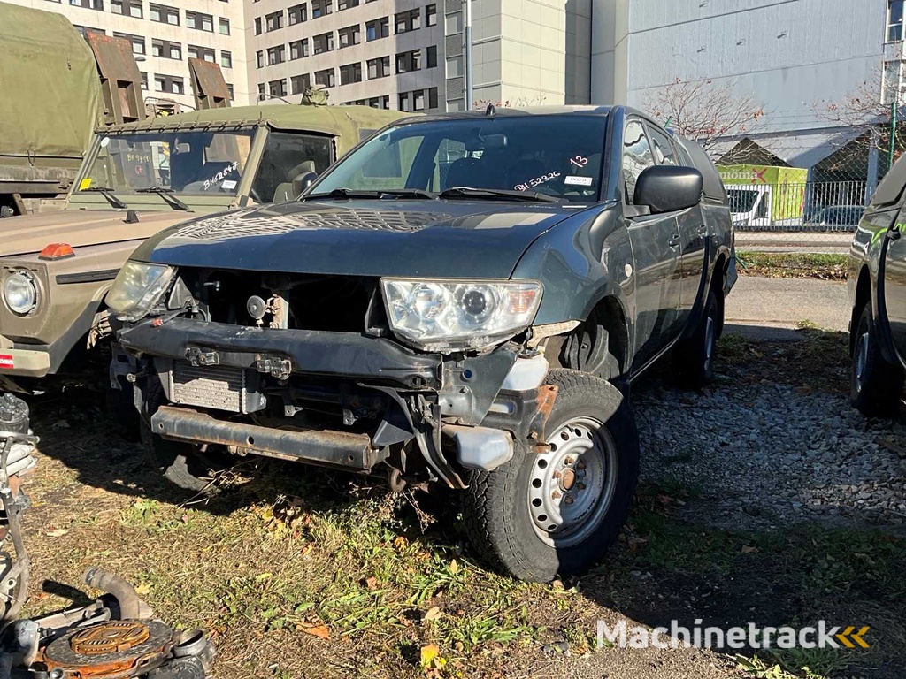 Mitsubishi L200 Legervoertuig