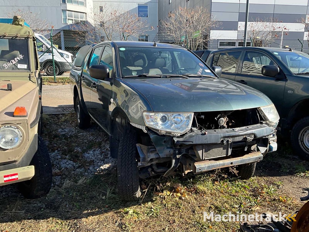 Mitsubishi L200 Legervoertuig