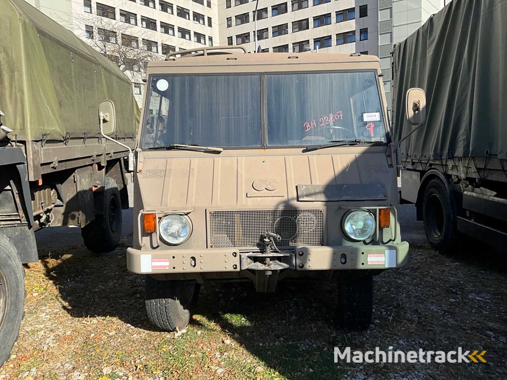 1974 Steyr Pinzgauer 712 legervoertuig