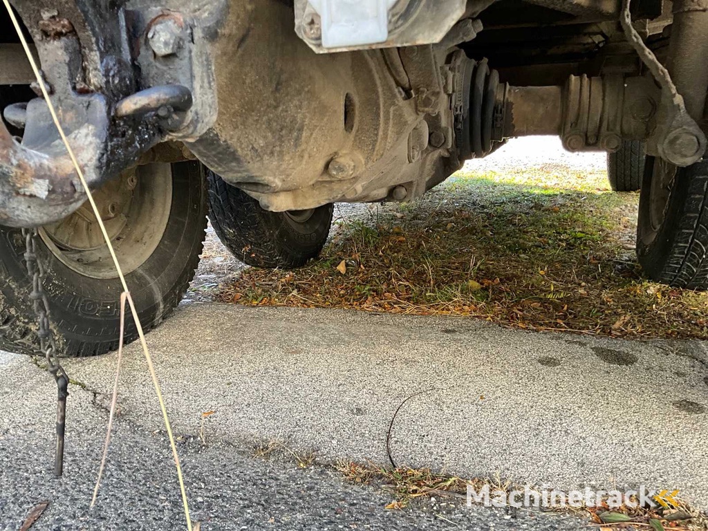1974 Steyr Pinzgauer 712 legervoertuig
