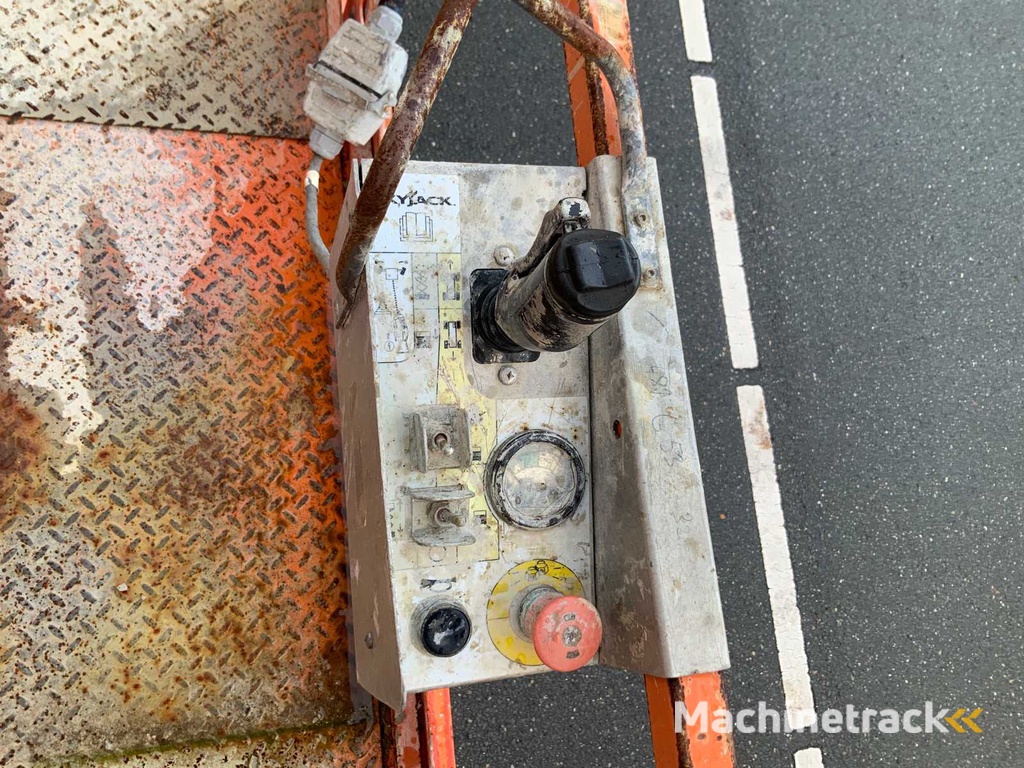 2011 Sky Jack SJIII3219 Hubarbeitsbühne