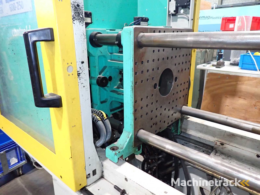 ARBURG 320 C 600-250 spuitgietmachine